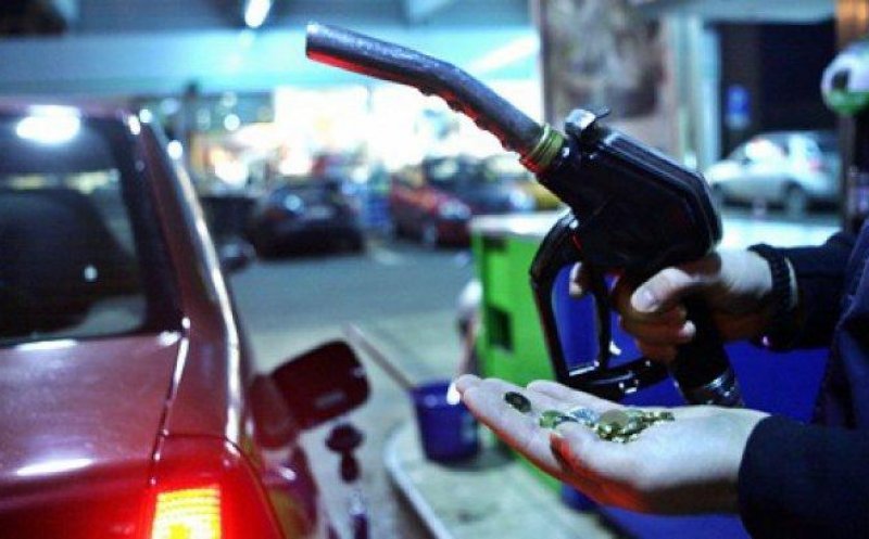 Surse: Guvernul prelungește compensarea carburanților cu 50 de bani pentru încă 3 luni