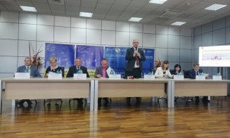 Scandalul Aeroport-Consiliul Județean ajunge la Bucureşti: "Solicităm sprijinul domnului preşedinte şi doamnei prim-ministru"